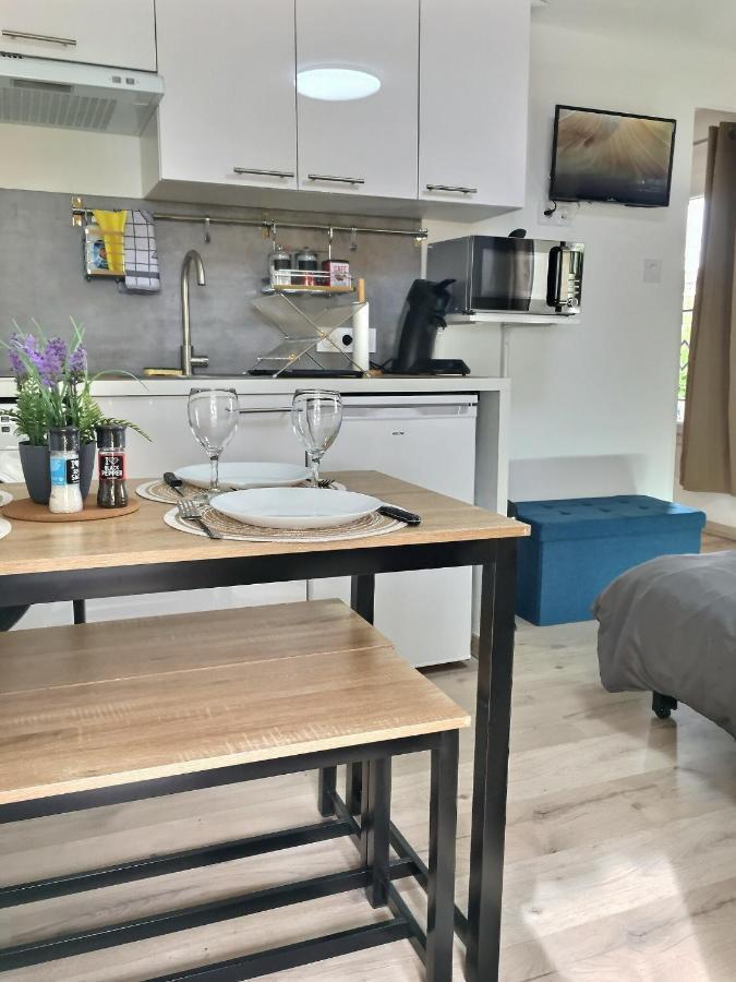 Bleu Lavande 1 - Appartement Cosy Ambiance Village Istres Eksteriør billede