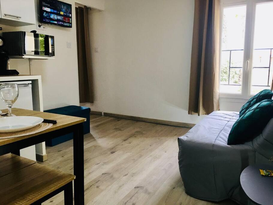 Bleu Lavande 1 - Appartement Cosy Ambiance Village Istres Eksteriør billede